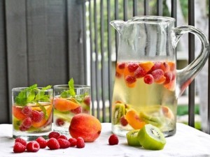 Rasberries, Kiwi and Peach Infused Water